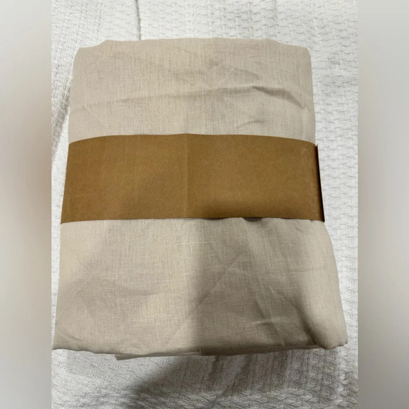 HEAVEN HOME tablecloth 100% linen 84”x 58”.2 - Picture 10 of 12